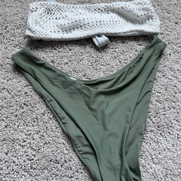 Swimsuit - Picture 5 of 5